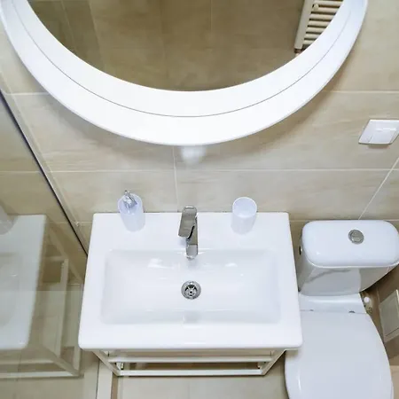 Angel - Old Town Centre Βουκουρέστι