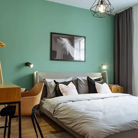 Angel - Old Town Centre *