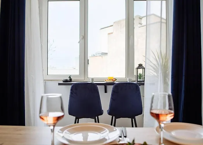 Angel - Old Town Centre