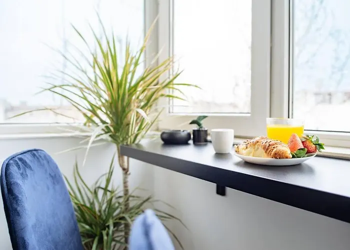 Angel - Old Town Centre I Cheap Carpark Nearby I Balcony * Bucureşti