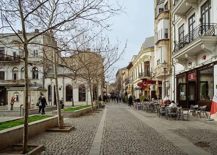 Angel - Old Town Centre I Cheap Carpark Nearby I Balcony Apartament Bucureşti