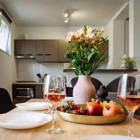 Appartamento Angel - Old Town Centre I Cheap Carpark Nearby I Balcony *