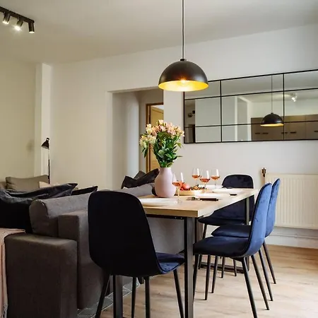 Angel - Old Town Centre 公寓 *