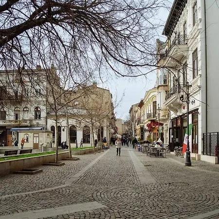 Angel - Old Town Centre *